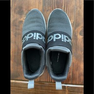Gray and Black Adidas Lite Racer Adapt 4.0 Shoes size 6